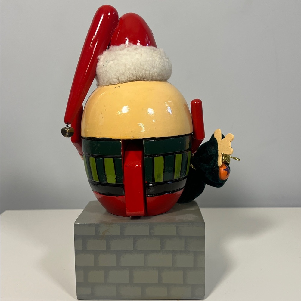 Nanette Hilton Vintage 2012 Red Santa‎ Humpty Dumpty Holiday Nutcracker Figurine - Picture 6 of 9